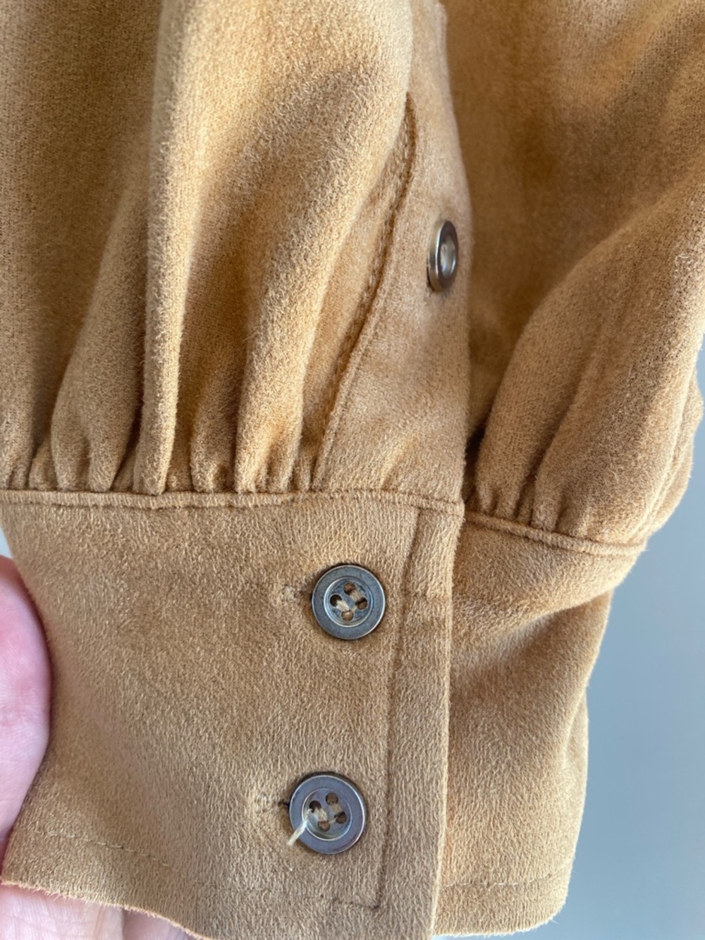Rockin C Western RARE Faux Suede Tie Top with Buttons and Long Sleeves - Picture 6 of 12